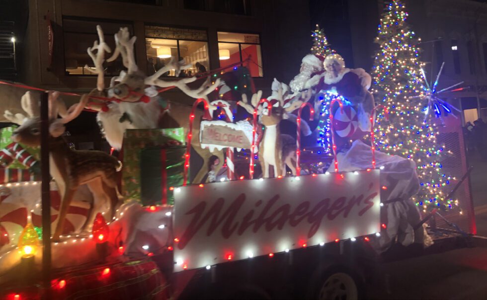 Holiday Parade Downtown Racine Corporation